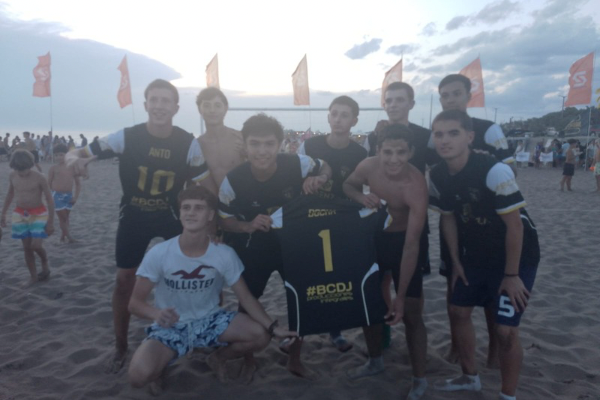 Se jugó el Seven playero de fútbol en Claromecó