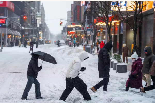 La tormenta Fern deja al menos 29 muertos y provoca un colapso aéreo en Estados Unidos