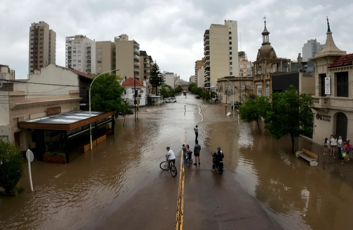 El gobierno bonaerense lanzó un subsidio para los afectados de Bahía Blanca