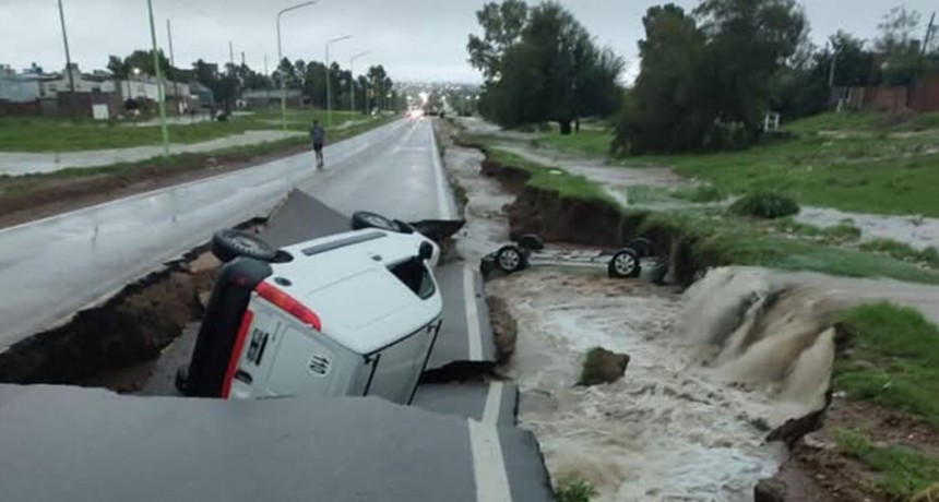Emergencia vial en las rutas de Bah&iacute;a Blanca luego de la inundaci&oacute;n