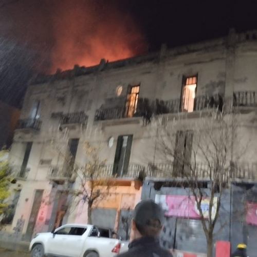 Bomberos acudieron a un incendio en Rivadavia y 25 de Mayo