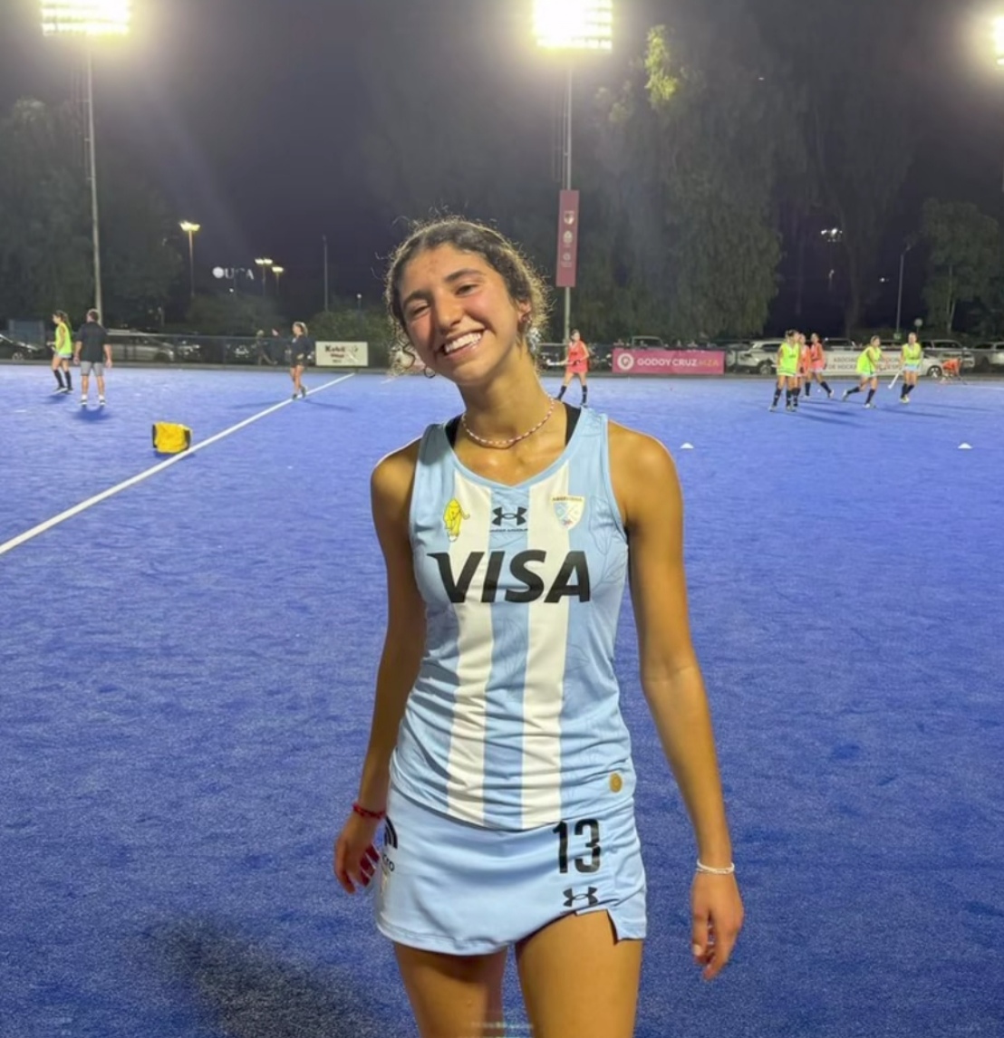 Hockey: Delfina Hern&aacute;ndez viaja a Chile con la Selecci&oacute;n Argentina Sub-16