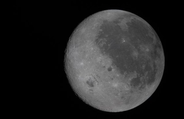 Artemis II: los astronautas regresan a la Tierra tras cruzar el lado oculto de la Luna