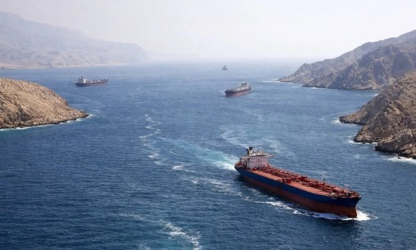 Ir&aacute;n volvi&oacute; a cerrar el estrecho de Ormuz tras ataques de Israel en L&iacute;bano