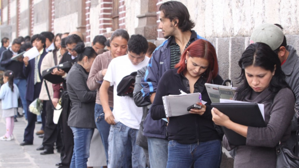 El empleo registrado cay&oacute; en enero y acumula un retroceso de m&aacute;s de 124.000 puestos de trabajo en el &uacute;ltimo a&ntilde;o