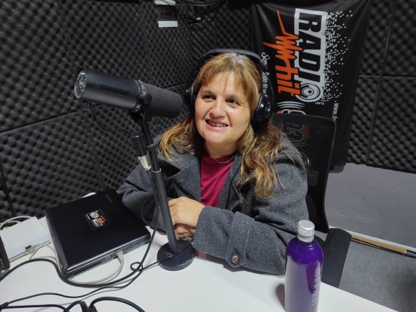 Carina Pardi&ntilde;as record&oacute; su trayectoria como enfermera y destac&oacute; el valor humano de la profesi&oacute;n