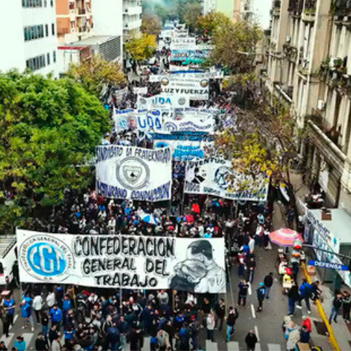 La Justicia suspendió el DNU que limitaba el derecho a huelga