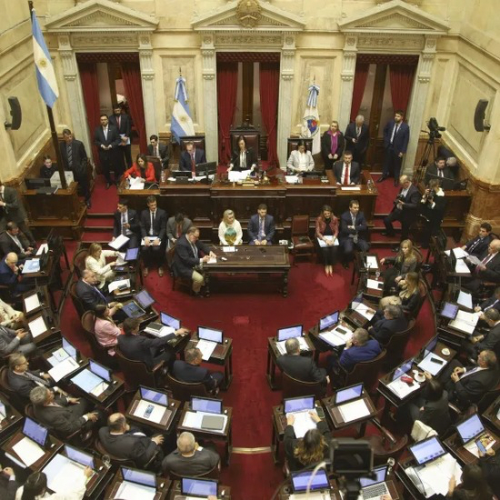 Senadores actualizan sus dietas: cobrarán $9,5 millones mensuales