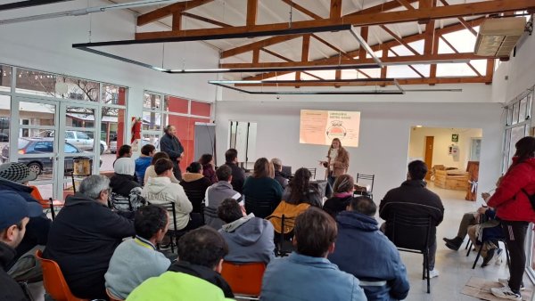 Capacitaci&oacute;n sobre gesti&oacute;n de residuos 