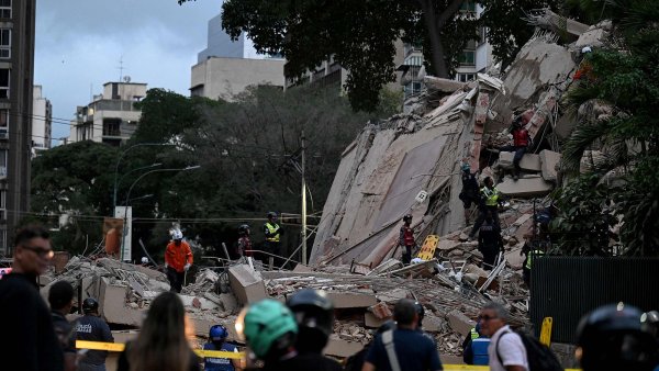 Dos fuertes terremotos sacudieron Venezuela: hay edificios derrumbados y temen numerosas v&iacute;ctimas
