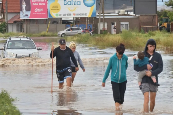 Extienden la emergencia para Bahía Blanca por los destrozos de la inundación del 7 de marzo