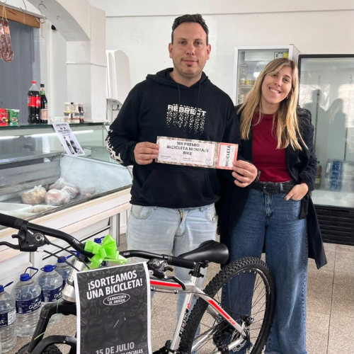 Carnicer&iacute;a &ldquo;El Origen&rdquo; entreg&oacute; los premios del sorteo