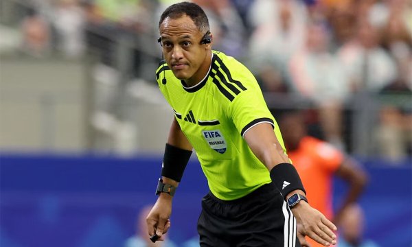 Ismail Elfath dirigir&aacute; la semifinal entre Argentina e Inglaterra 
