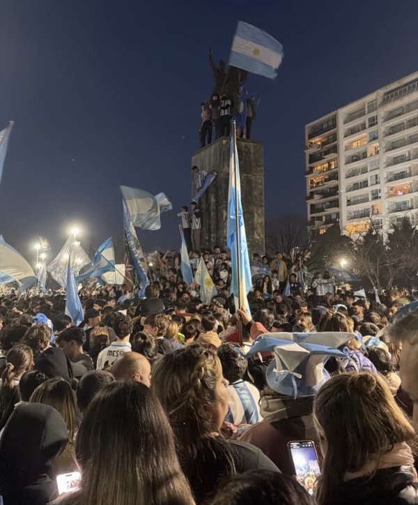 Tres Arroyos celebr&oacute; el pase de Argentina a la final del Mundial