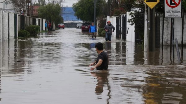 Chile declar&oacute; el estado de cat&aacute;strofe tras un devastador temporal que dej&oacute; al menos 10 muertos