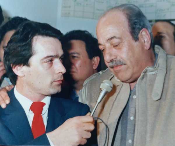 Mario Novack comparti&oacute; su historia de vida, su recorrido en los medios y su mirada sobre Malvinas