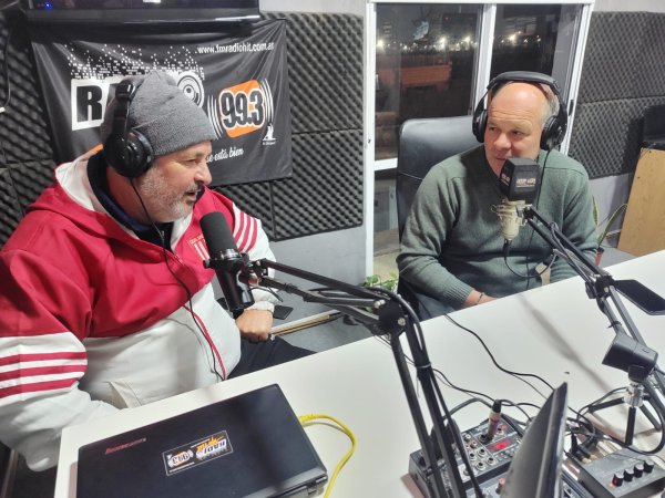 Bobby Coronel: &ldquo;En mi &eacute;poca era el f&uacute;tbol o la bolita&rdquo;