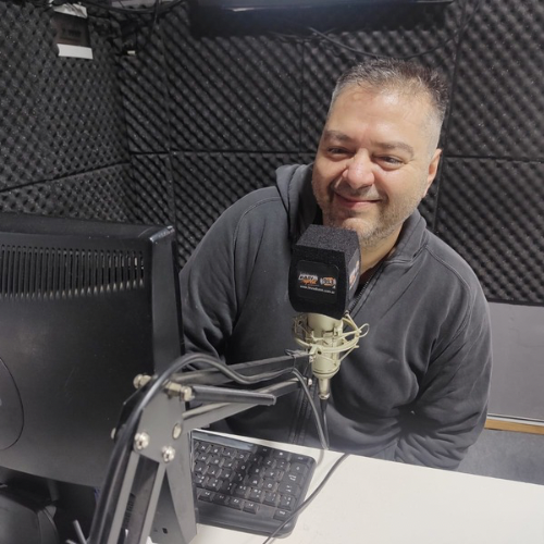 David Díaz invitó a escuchar los devocionales en FM Hit