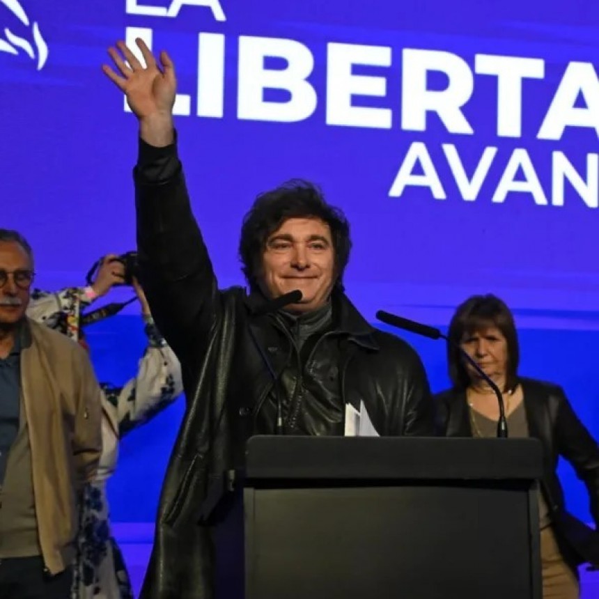 El Gobierno lanza una &ldquo;mesa pol&iacute;tica nacional&rdquo; y di&aacute;logo federal con gobernadores
