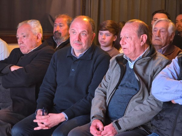 Reconocimiento a quienes hicieron historia en Vialidad Rural