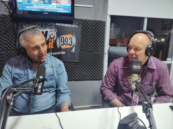Cacho C&oacute;rdoba visit&oacute; FM Hit y repas&oacute; su trayectoria en el f&uacute;tbol