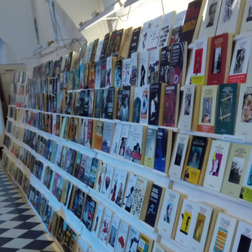 La Feria del Libro de la Biblioteca Sarmiento vive su 32ª edición con una agenda llena de propuestas