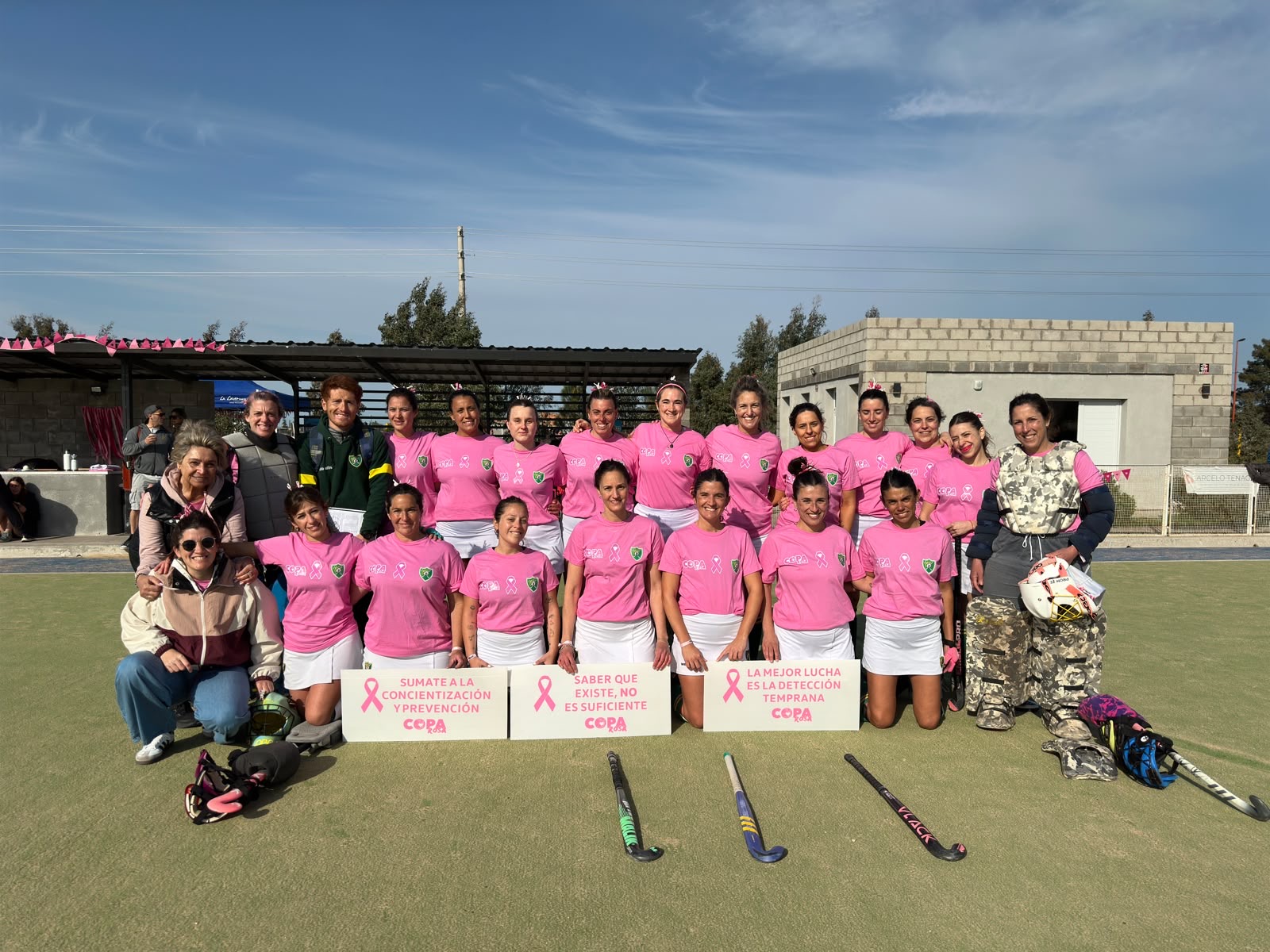 La Copa Rosa reuni&oacute; al hockey y la concientizaci&oacute;n en el TARHC