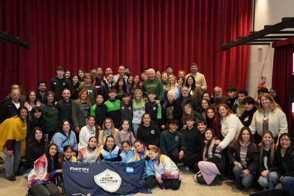 Dichiara recorri&oacute; instituciones educativas de Lincoln y acerc&oacute; recursos para escuelas del distrito