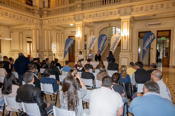 34 familias recibieron los boletos de compra-venta del programa “Un lote para mi familia”