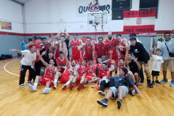 Huracán logró el tricampeonato en el básquet local